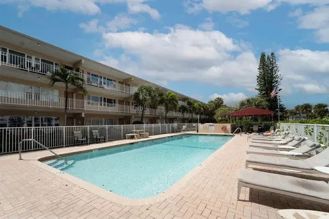 3200 NE 7th Court Pompano Beach FL 33062