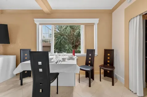 3200 NE 7th Court Pompano Beach FL 33062