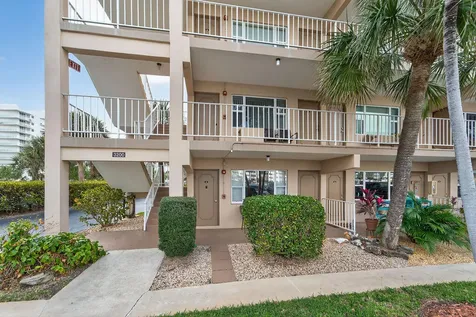 3200 NE 7th Court Pompano Beach FL 33062
