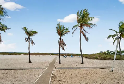 3200 NE 7th Court Pompano Beach FL 33062