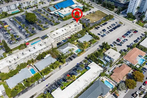 3200 NE 7th Court Pompano Beach FL 33062