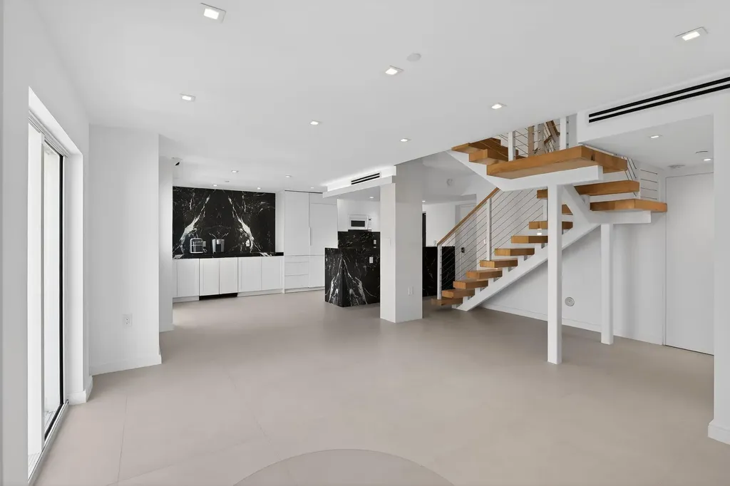 120 Jefferson Avenue Miami Beach FL 33139