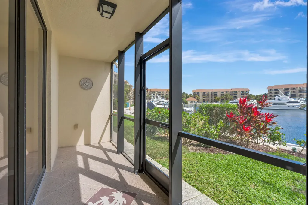 2501 Marina Isle Way Jupiter FL 33477