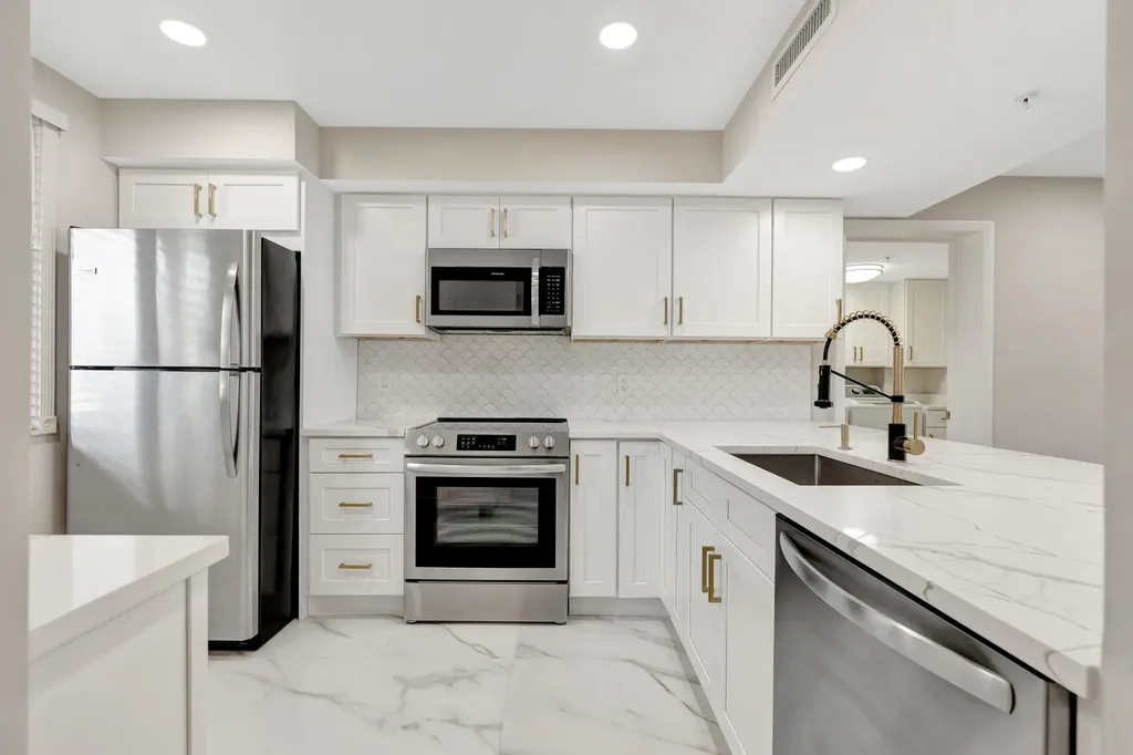 2501 Marina Isle Way Jupiter FL 33477