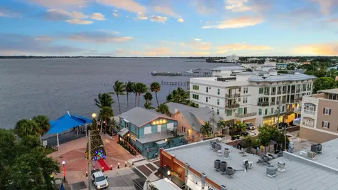 41 SW Seminole Street Stuart FL 34994