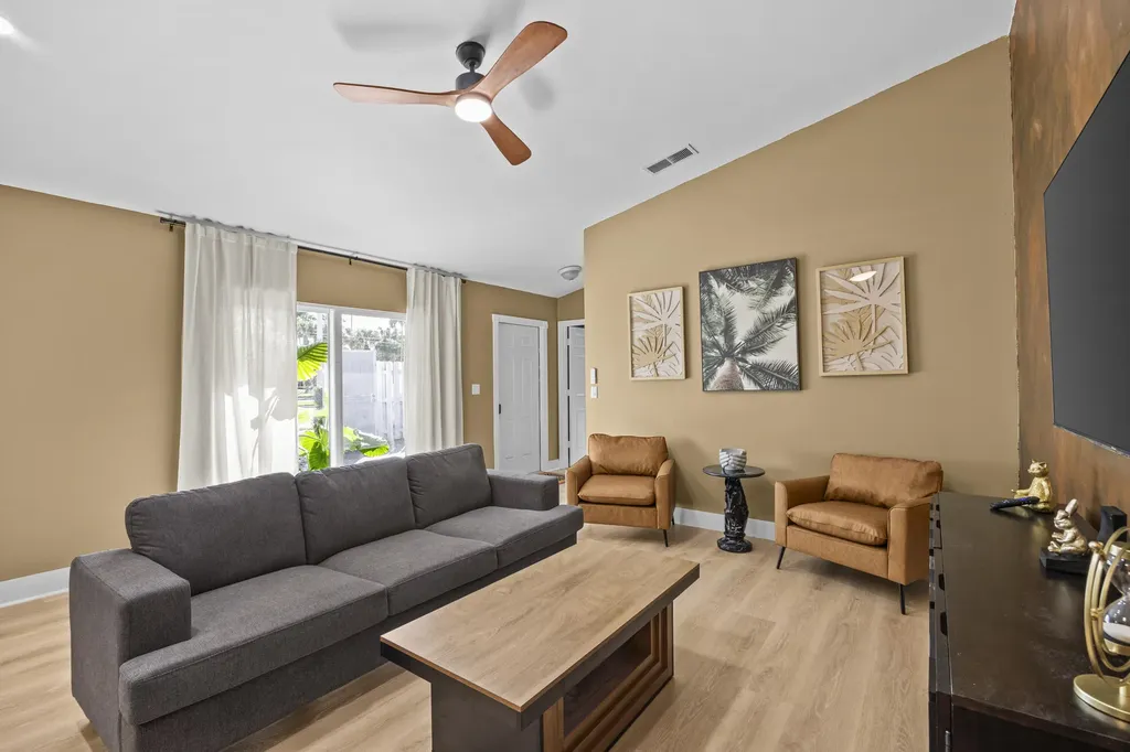 1368 Periwinkle Place Wellington FL 33414