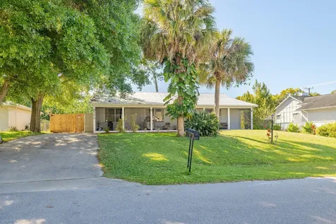 1415 SW 16th Court Court SW Vero Beach FL 32962