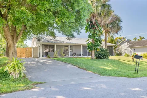 1415 SW 16th Court Court SW Vero Beach FL 32962