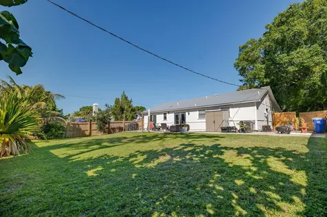 1415 SW 16th Court Court SW Vero Beach FL 32962