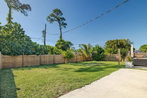 1415 SW 16th Court Court SW Vero Beach FL 32962