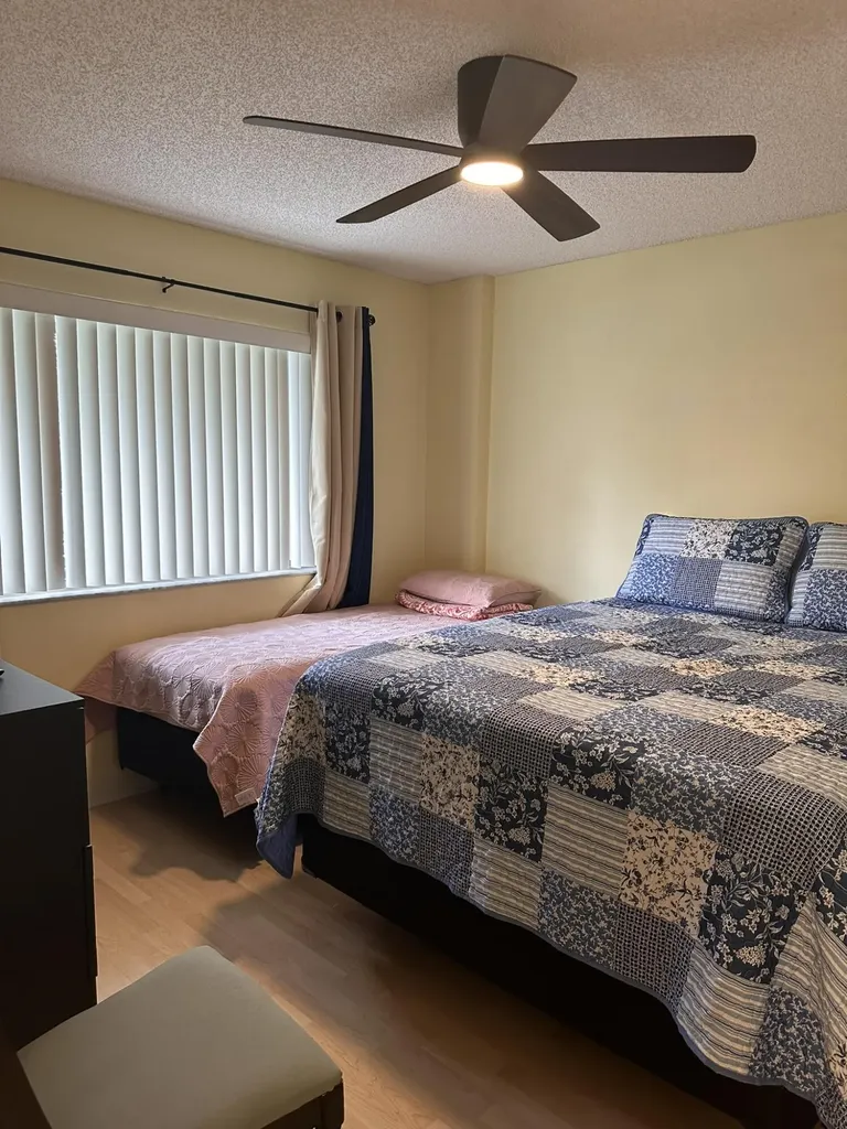 6698 N 10th Avenue Avenue N Lake Worth FL 33467
