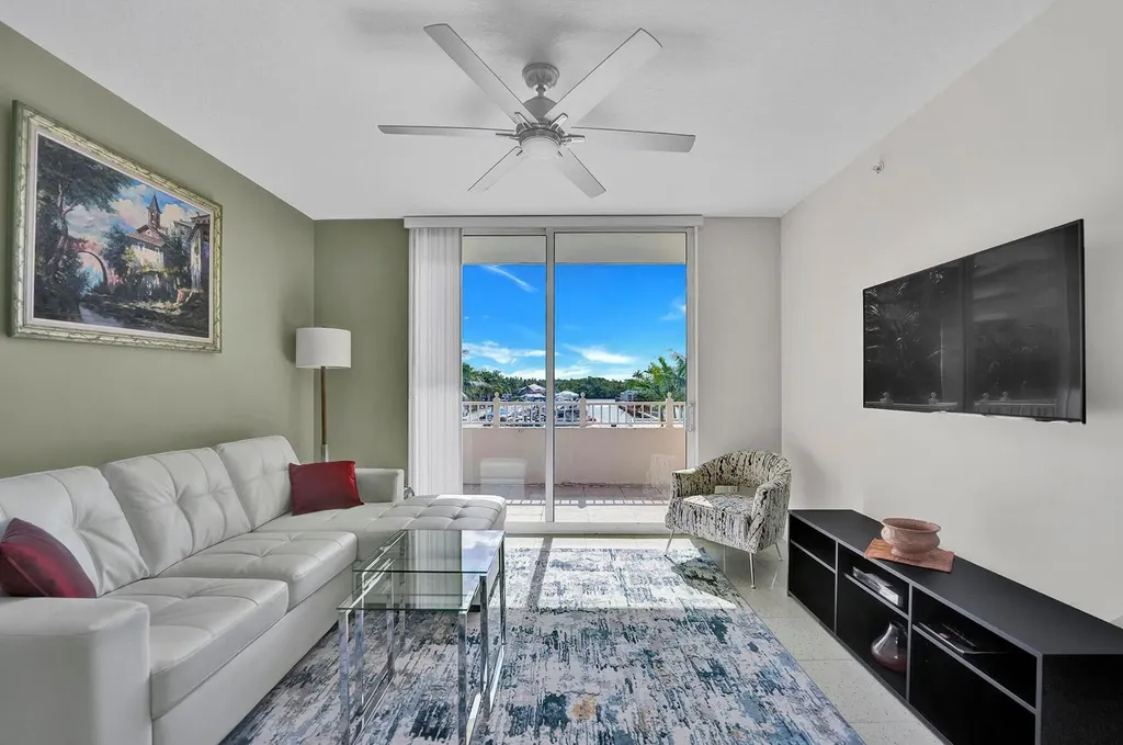 100 NE 6th Street Boynton Beach FL 33435