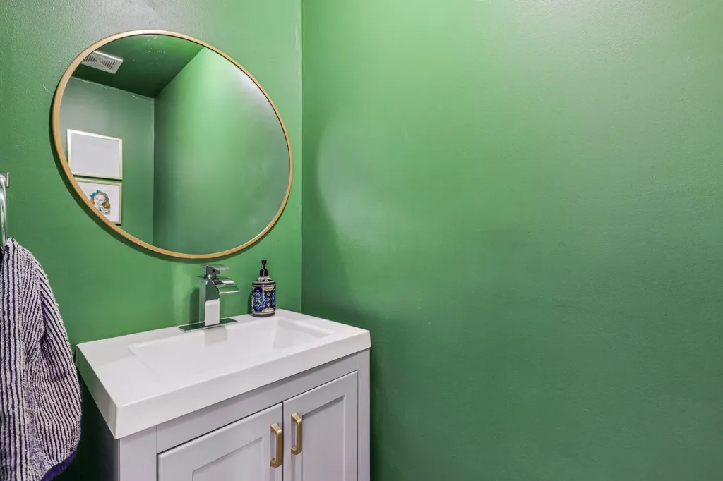 10625 NW 30th Place Sunrise FL 33322