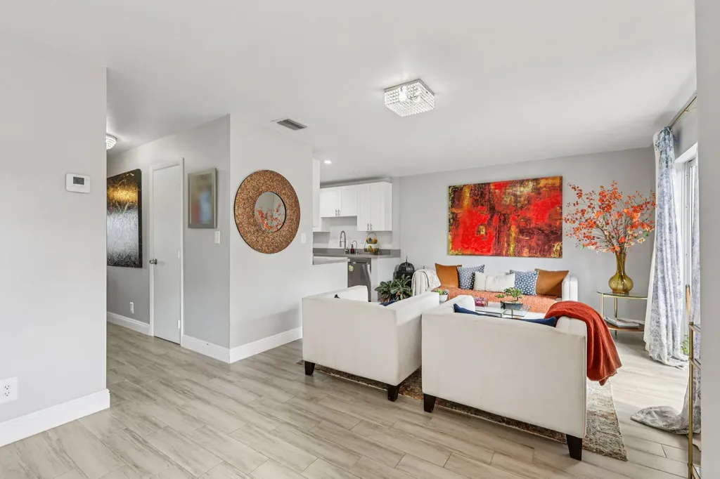 10625 NW 30th Place Sunrise FL 33322