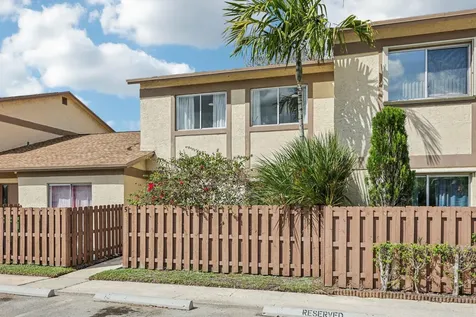 10625 NW 30th Place Sunrise FL 33322