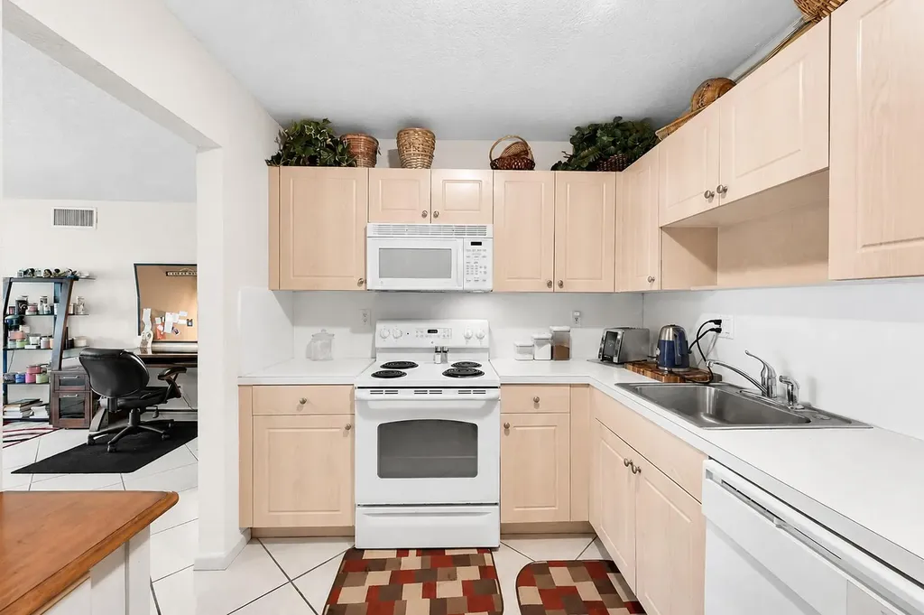 760 SE 2nd Avenue Deerfield Beach FL 33441