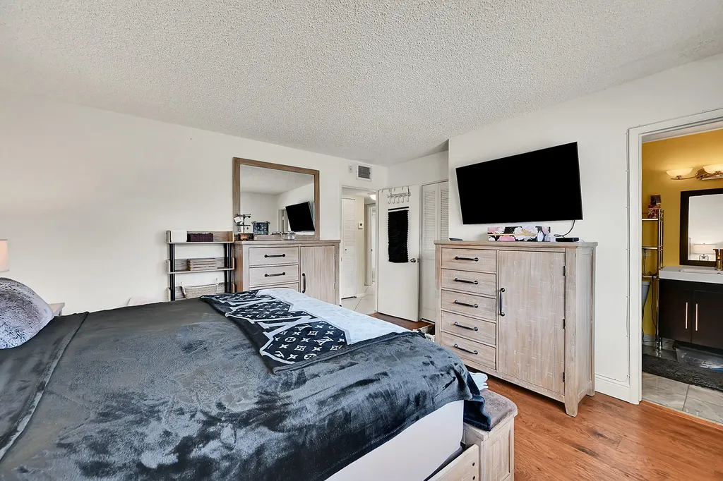760 SE 2nd Avenue Deerfield Beach FL 33441