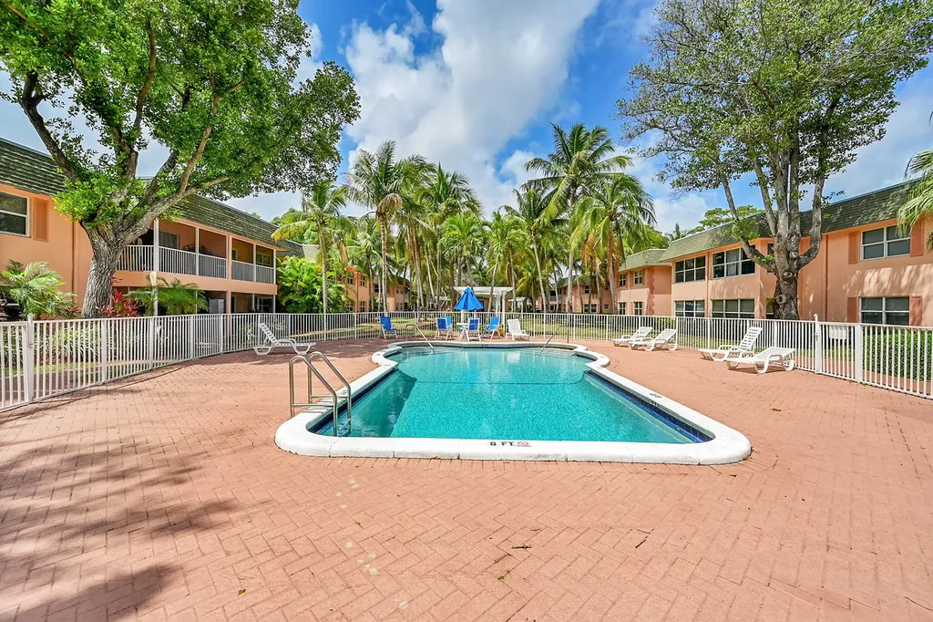 760 SE 2nd Avenue Deerfield Beach FL 33441