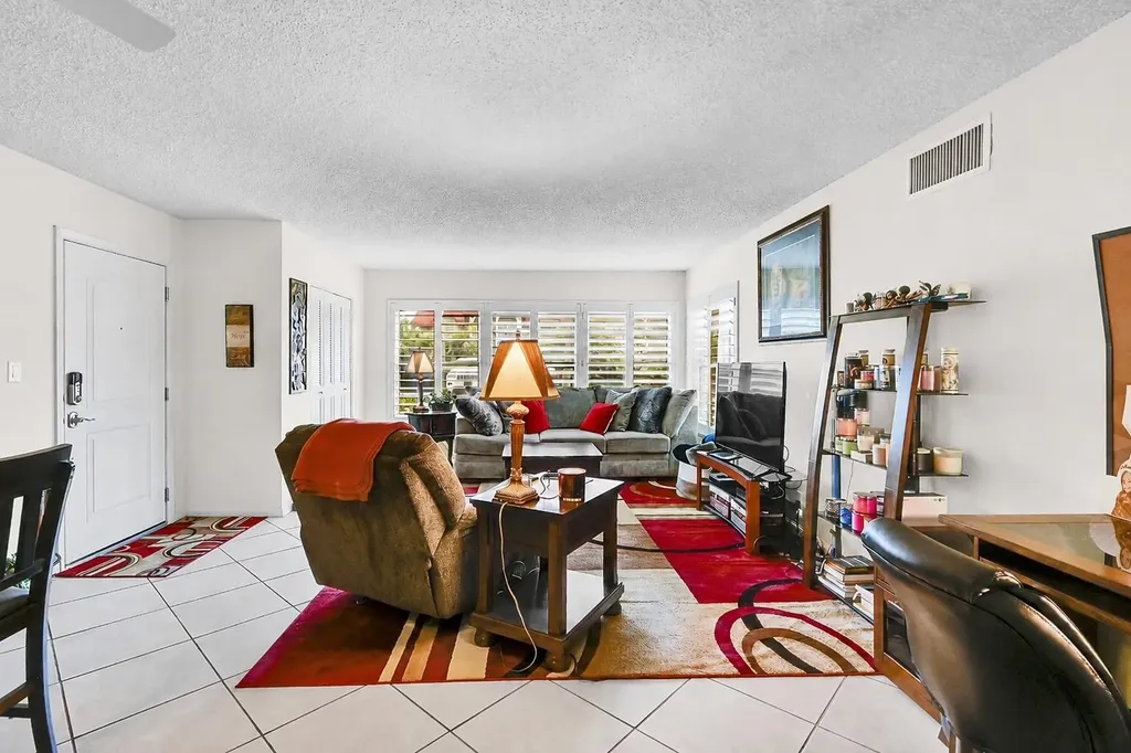 760 SE 2nd Avenue Deerfield Beach FL 33441