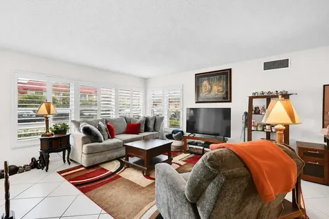 760 SE 2nd Avenue Deerfield Beach FL 33441