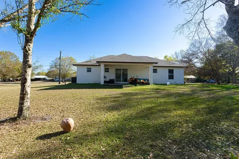 7757 NW 82nd Court Okeechobee FL 34972