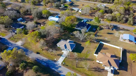 7757 NW 82nd Court Okeechobee FL 34972