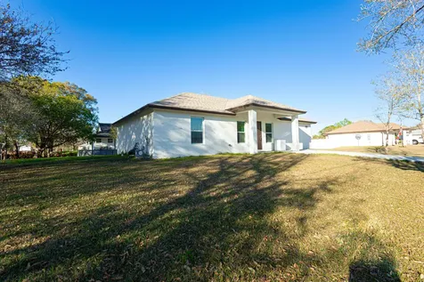 7757 NW 82nd Court Okeechobee FL 34972