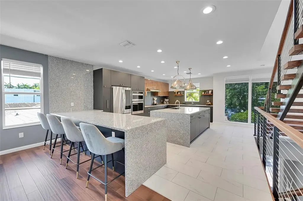 640 NE 17th Way Fort Lauderdale FL 33304