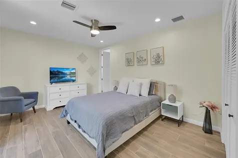 640 NE 17th Way Fort Lauderdale FL 33304