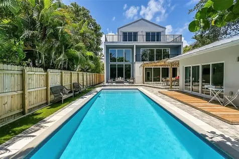 640 NE 17th Way Fort Lauderdale FL 33304
