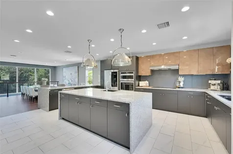 640 NE 17th Way Fort Lauderdale FL 33304