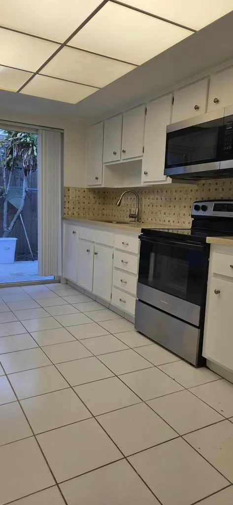 1951 NE 56th Street Fort Lauderdale FL 33308