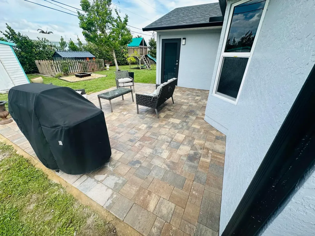 462 SE Cork Road Port St Lucie FL 34984