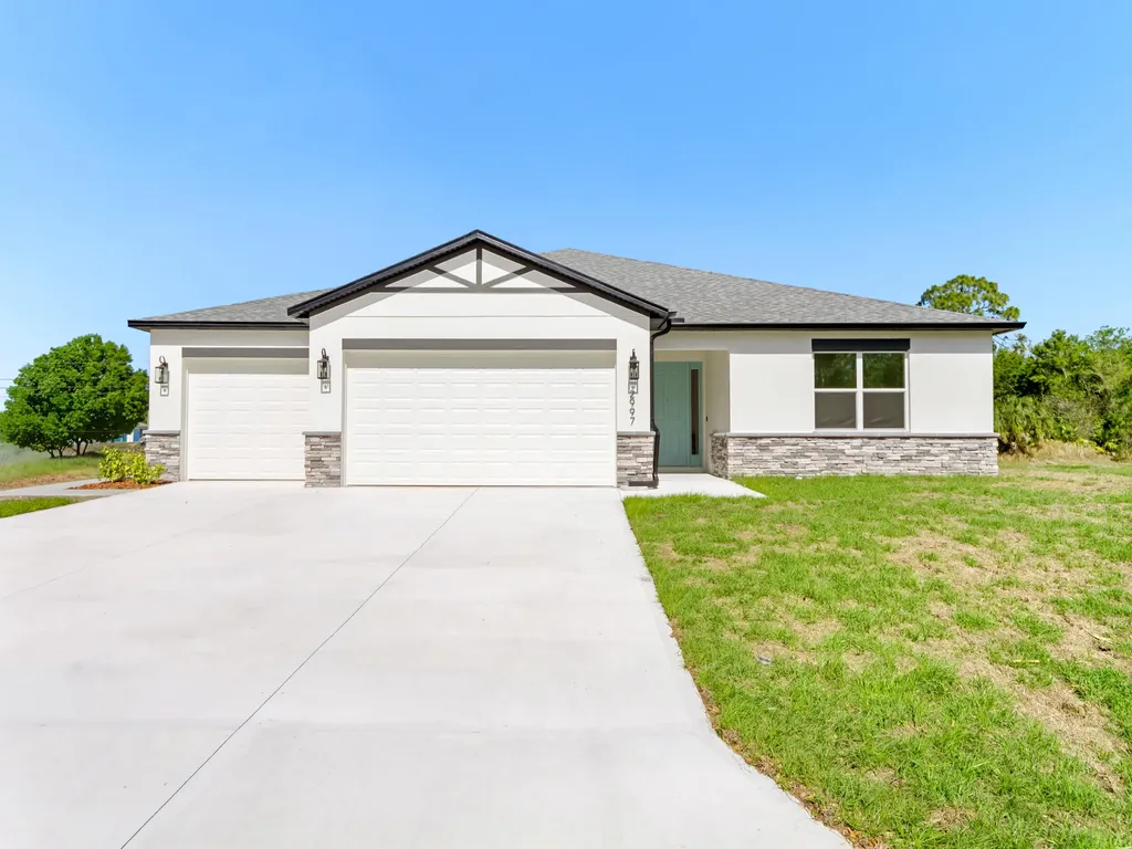 965 Quinn Street SE Palm Bay FL 32909