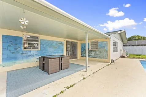 2503 Chesterfield Drive Fort Pierce FL 34982