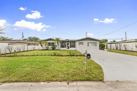 2503 Chesterfield Drive Fort Pierce FL 34982