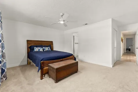2503 Chesterfield Drive Fort Pierce FL 34982