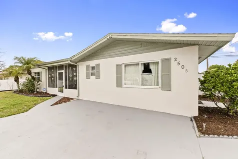 2503 Chesterfield Drive Fort Pierce FL 34982