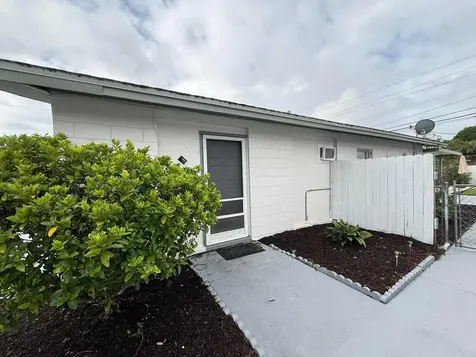 2503 Chesterfield Drive Fort Pierce FL 34982