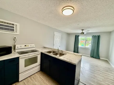 2503 Chesterfield Drive Fort Pierce FL 34982