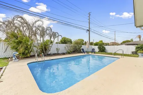 2503 Chesterfield Drive Fort Pierce FL 34982