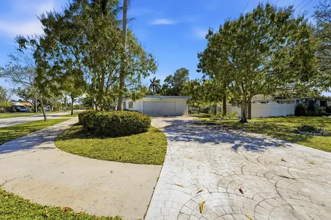 2732 NW 9th Terrace Wilton Manors FL 33311