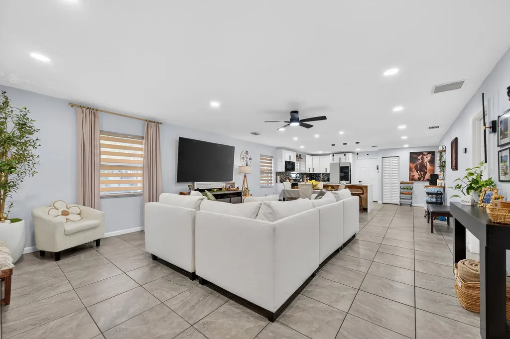 900 SW 12th Street Belle Glade FL 33430