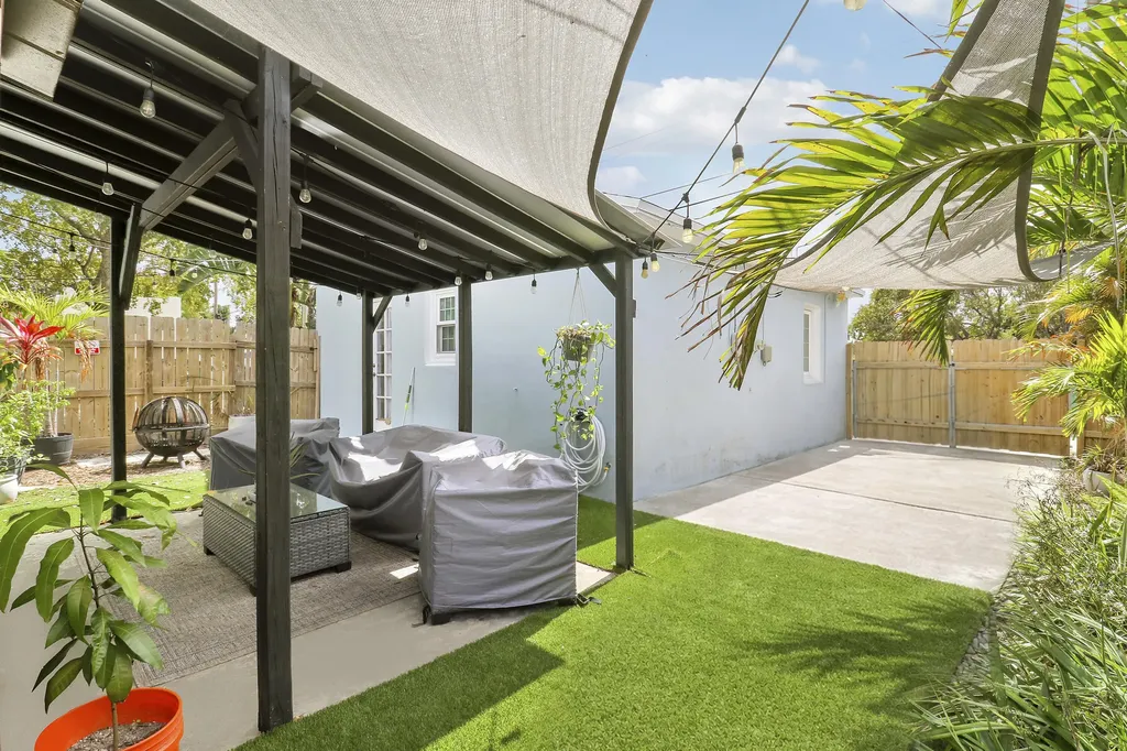 3619 Spruce Avenue West Palm Beach FL 33407