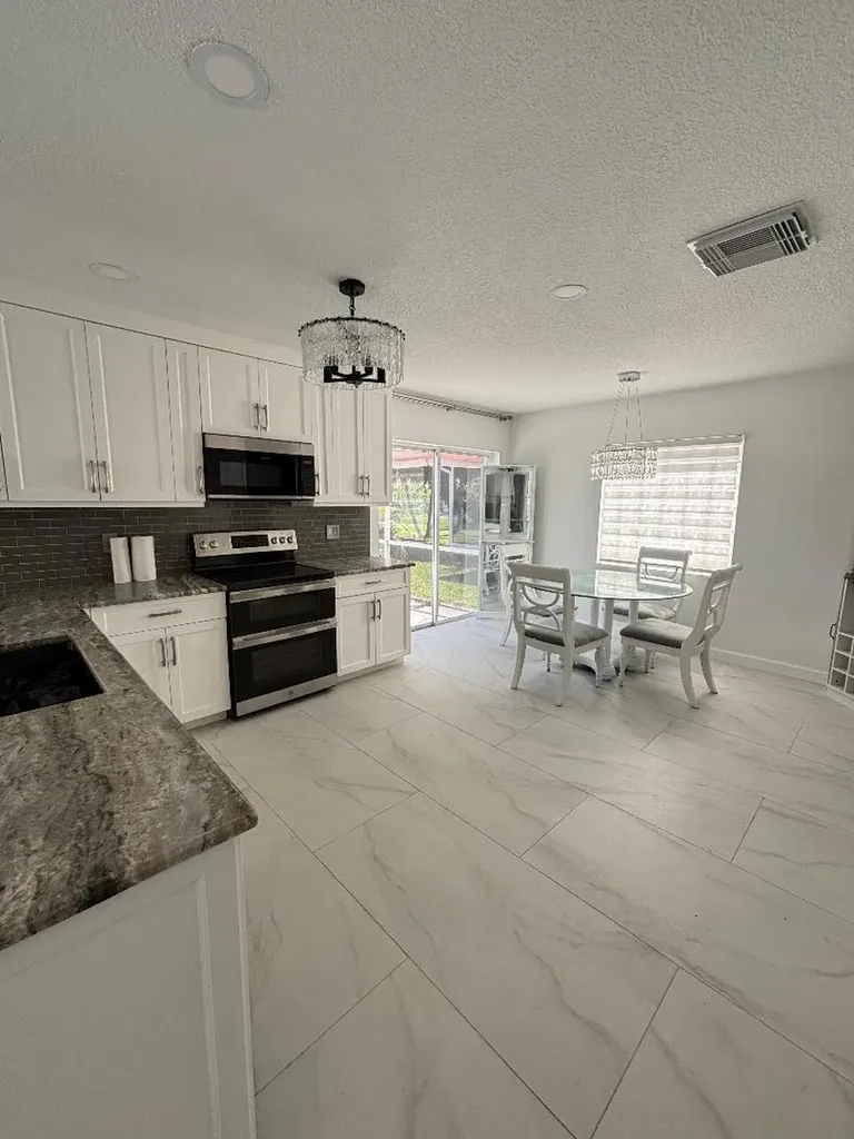 1127 Rialto Drive Boynton Beach FL 33436