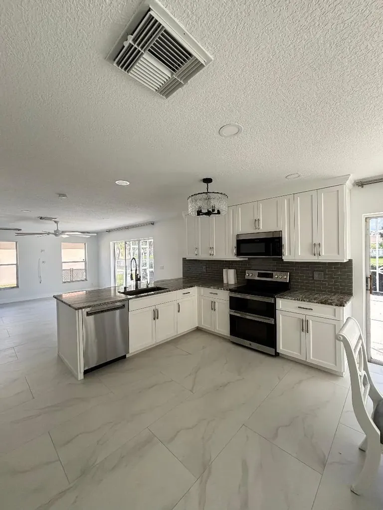 1127 Rialto Drive Boynton Beach FL 33436