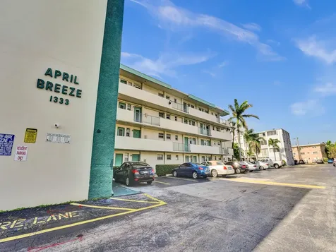 1333 E Hallandale Beach Boulevard Hallandale Beach FL 33009