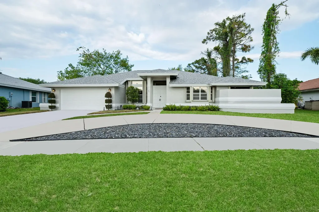 1738 Lindsey Court Wellington FL 33414