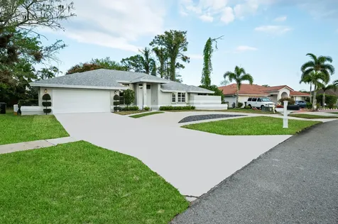1738 Lindsey Court Wellington FL 33414