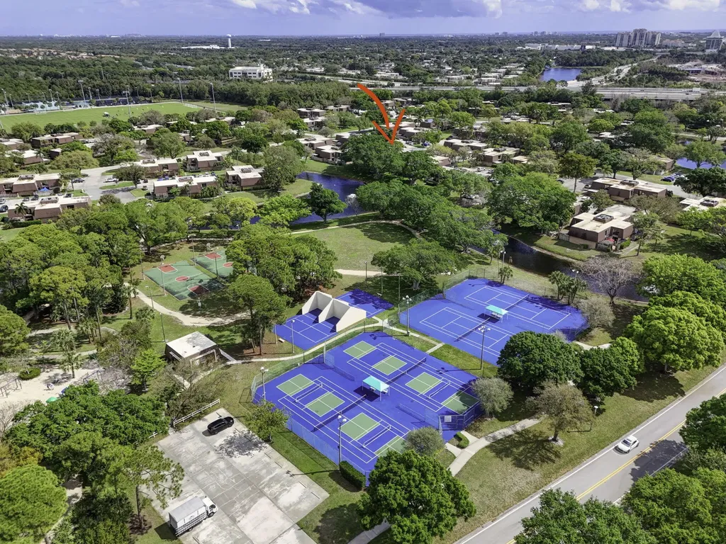 711 7th Lane Palm Beach Gardens FL 33418